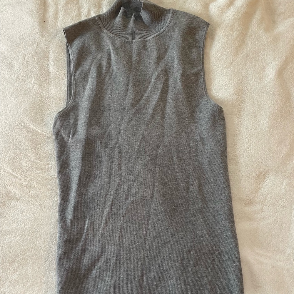Gray Sleeveless Women's Top
